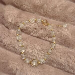 Elegant Gold and Clear Beaded Bracelet